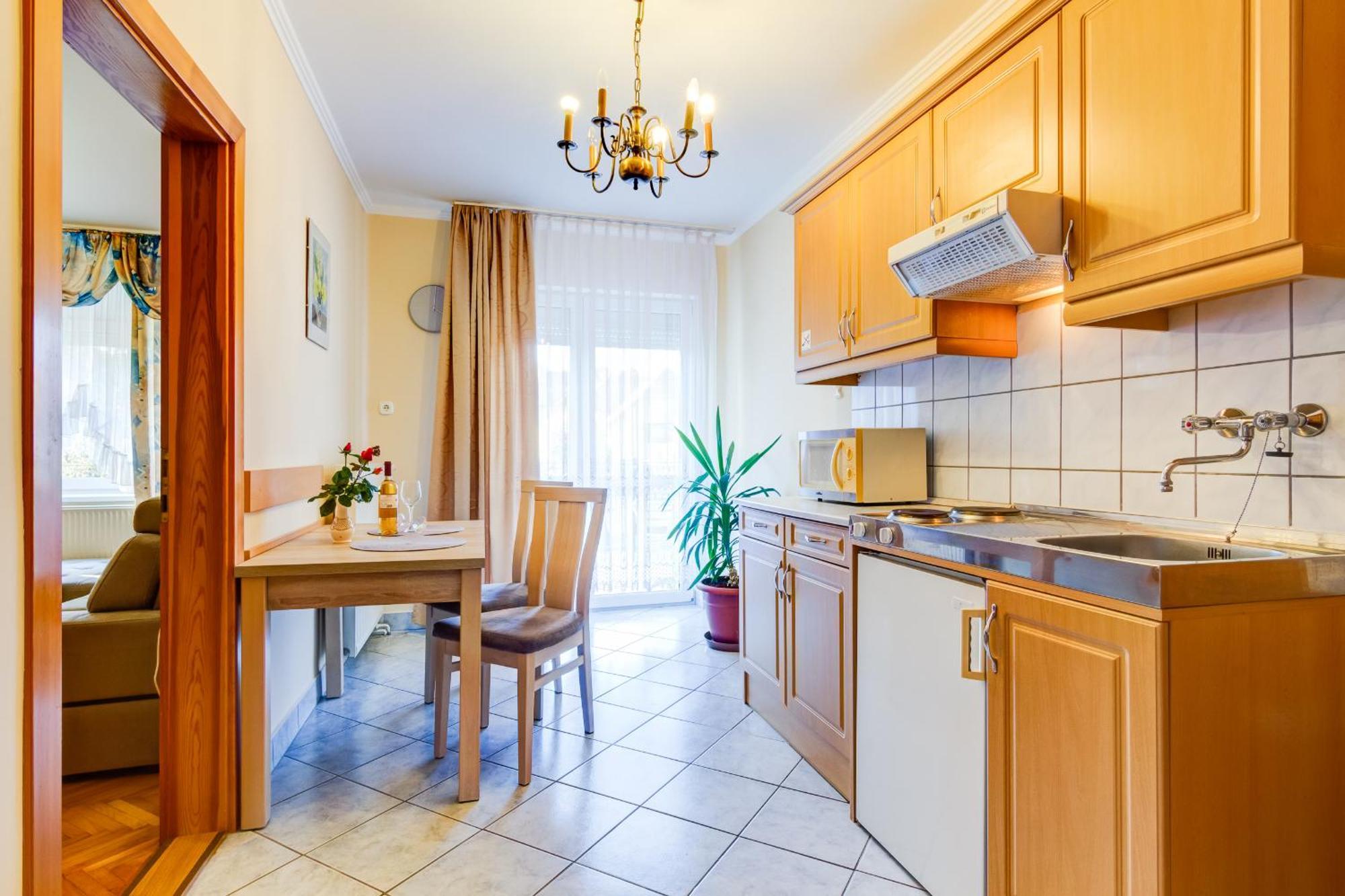 Ilona Apartman Heviz Exterior photo