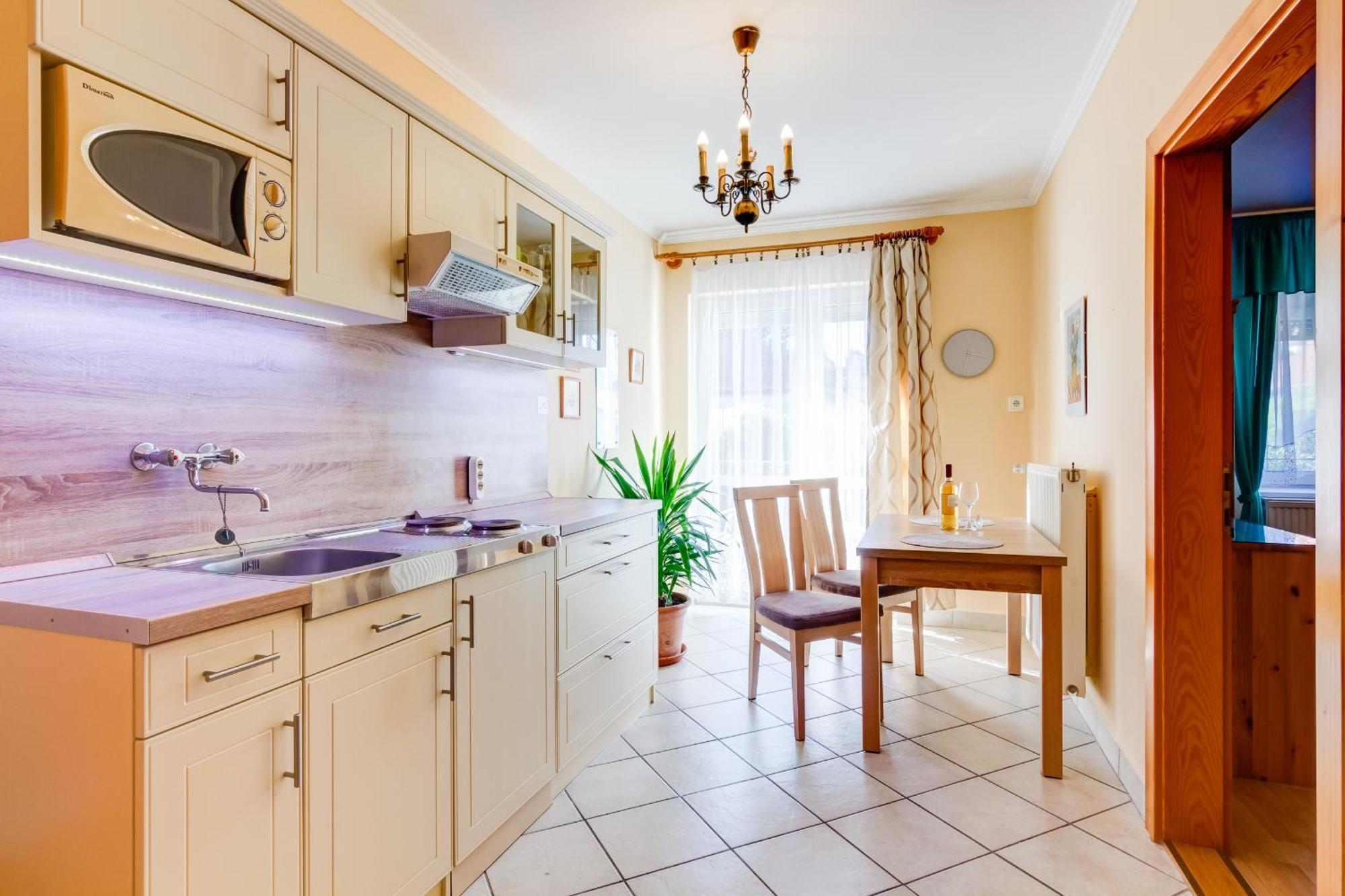Ilona Apartman Heviz Exterior photo